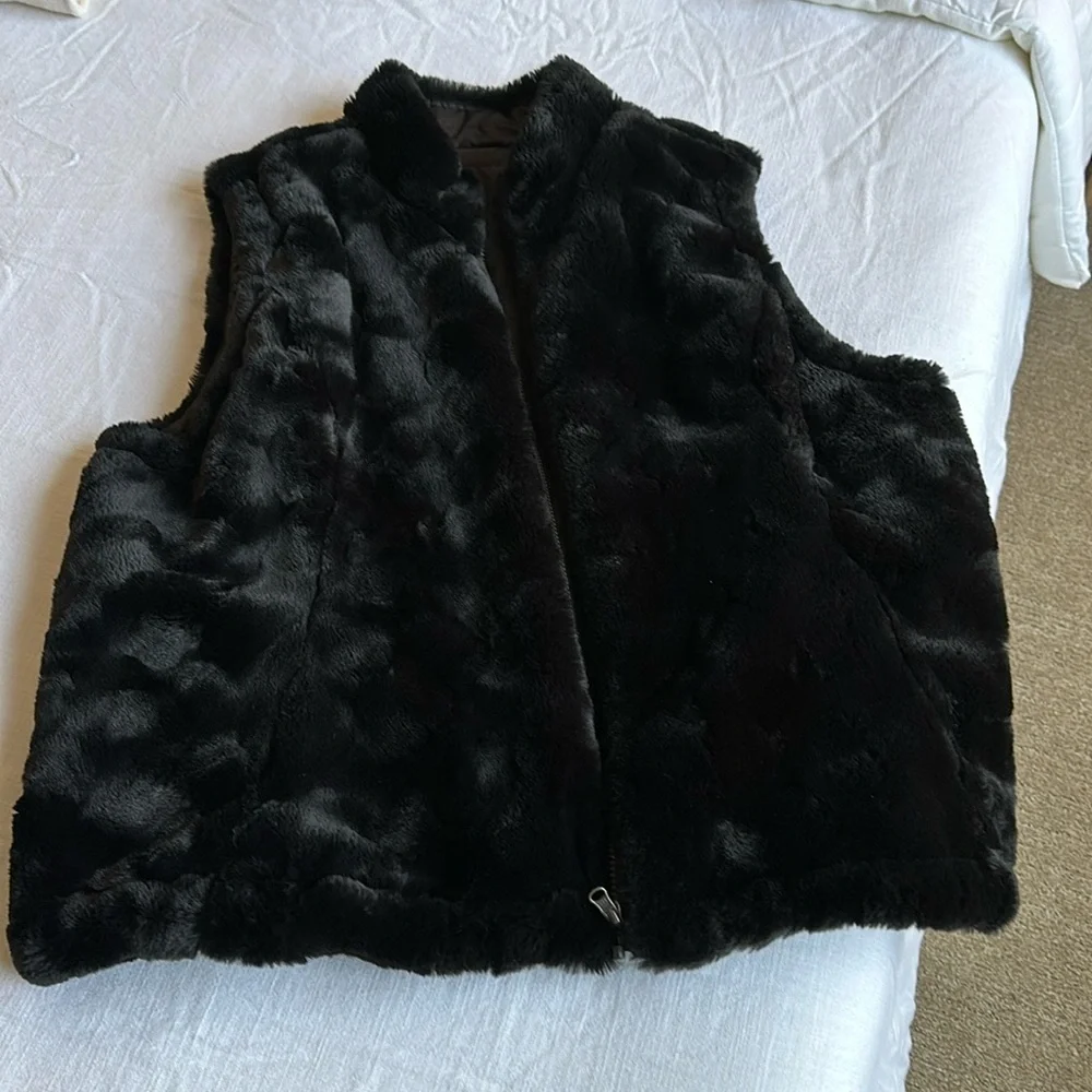 Reversible Vest - Picture 1 of 4